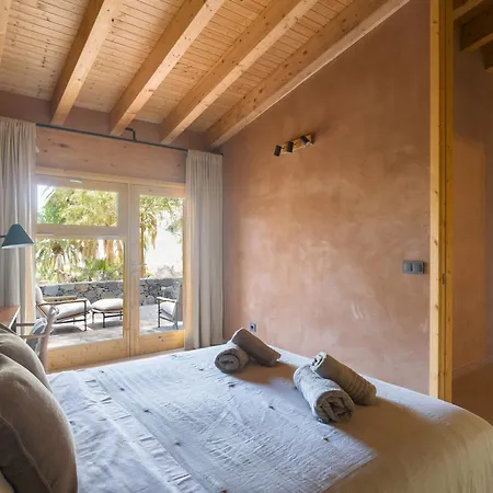 Casa Rural, De Estilo Moderno, En Gran Canaria *